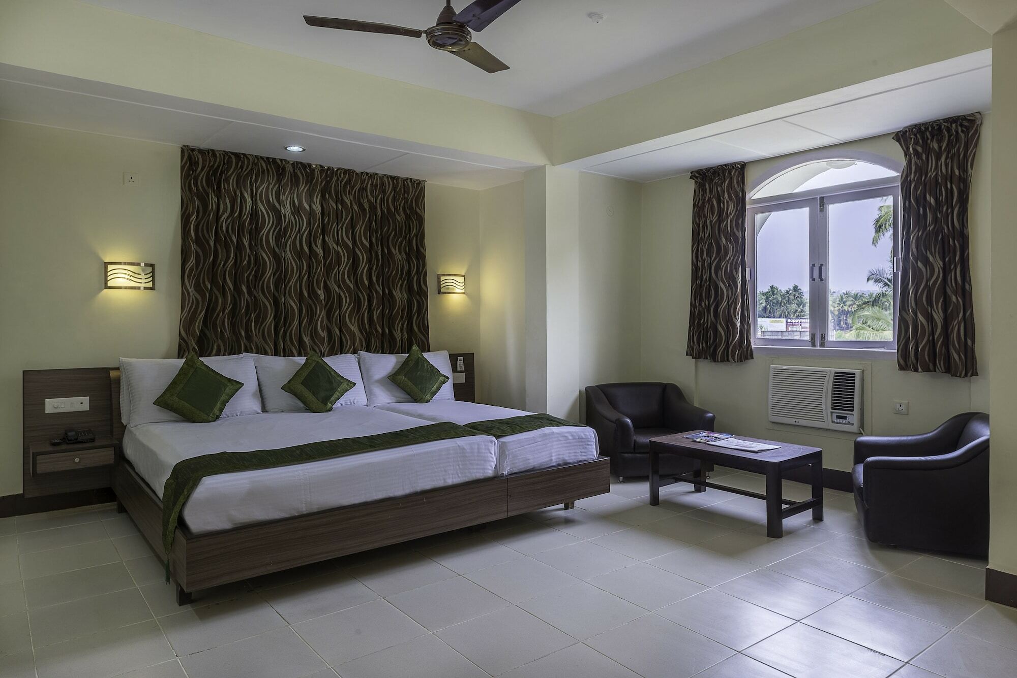 Treebo Trend Green Park Mapusa Buitenkant foto