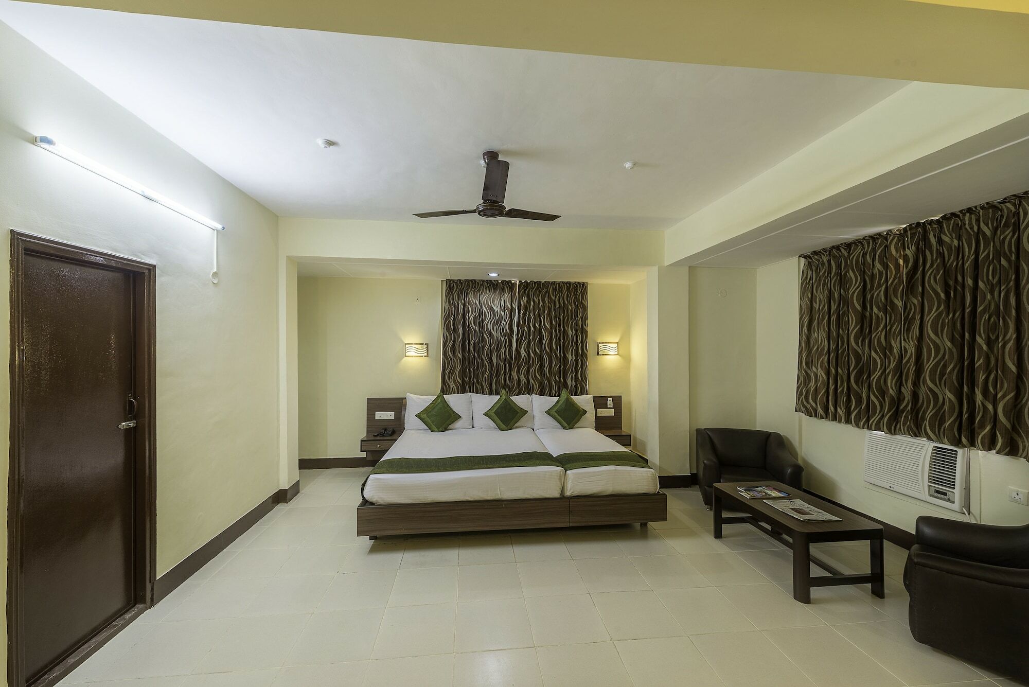 Treebo Trend Green Park Mapusa Buitenkant foto